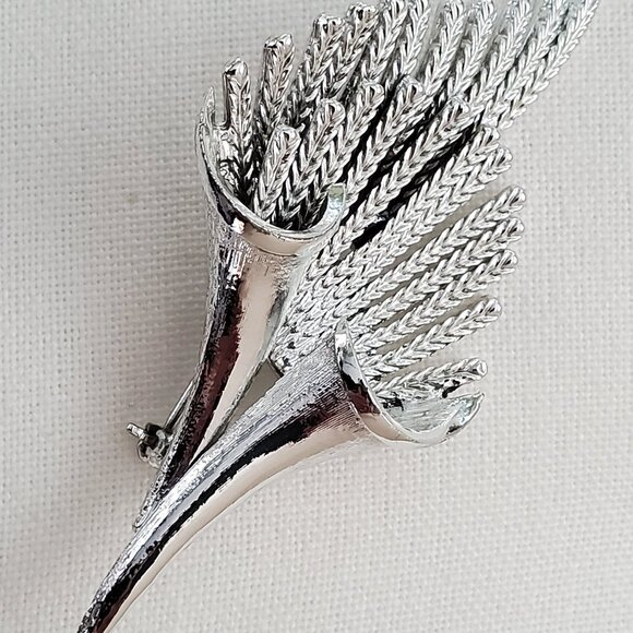 Vintage Signed Coro Pegasus Silvertone Wheat Leaf Brooch - Picture 4 of 10
